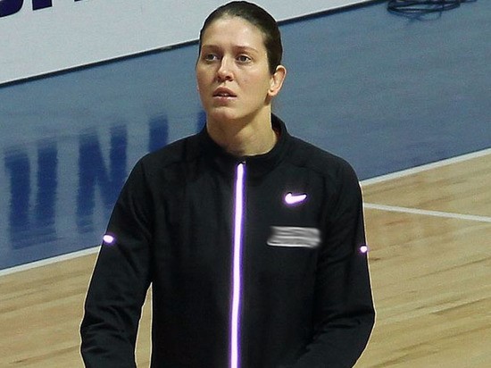 Триллер в Курске: в женской баскетбольной серии команды подарили 5 матчей