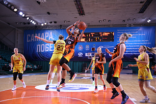 UMMC claims a convincing victory over Nadezhda on the second tournament day