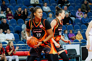 UMMC take down Sparta & K on the Road