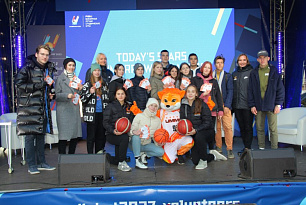 Баскетболистки УГМК открыли волонтерскую программу Универсиады в Екатеринбурге