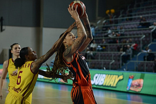 Nadezhda v UMMC Ekaterinburg - Highlights - EuroLeague Women